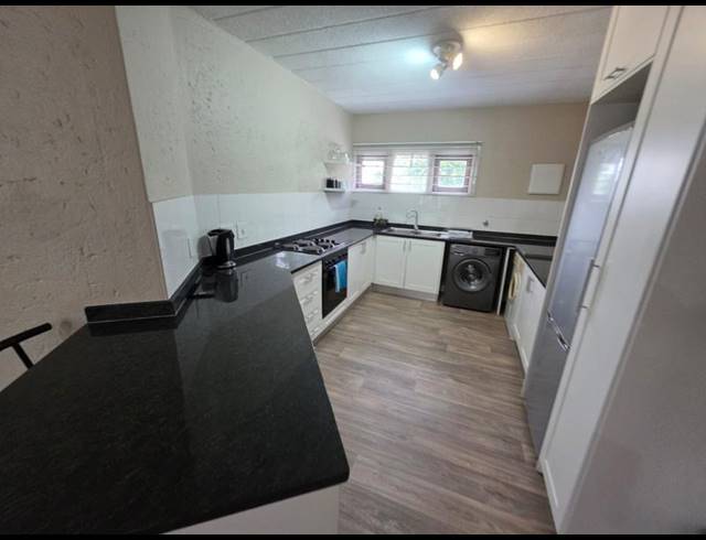 2 BEDROOM PROPERTY TO RENT IN SANDTON CENTRAL